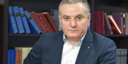 Մենք վաղուց շեղվել ենք բոլոր տիպի ճշմարտություններից և ապրում ենք Նիկոլի կեղծ ու վնասարար իրականության մեջ. Արտակ Զաքարյան