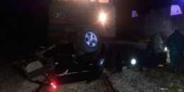 Վանաձոր-Ալավերդի ճանապարհին «Nissan Pathfinder»-ը կամրջից ընկնել է երկաթգծի վրա՝ բախվելով բեռնատար գնացքին. Կա 4 զոհ