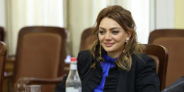 Բարձրագույն կրթություն չունեցող ՔՊ-ականը հրաժարվեց ԱԺ հանձնաժողովի նախագահի պաշտոնից