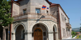 Ստեփանակերտի համար բացարձակապես անընդունելի են Ադրբեջանի՝ Արցախի ներքաղաքական կյանքին միջամտելու փորձերը, անհրաժեշտ ենք համարում վերականգնել միջազգային միջնորդական ձևաչափը․ Արցախի ԱԳՆ