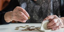 Ողորմություն՝ թոշակառուներին․ նվազագույն թոշակը կբարձրանա 1900 դրամով