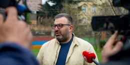 Էս մարդը գյուղի մեջ բերում, նստեցնում է ադրբեջանցիների` առանց որևէ անվտանգության երաշխիքի․ Գառնիկ Դանիելյան