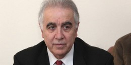 Երկիրը կառավարելու անկարող անձը հիմա էլ փորձում է վերահսկել Եկեղեցին. Հարութ Սասունյան