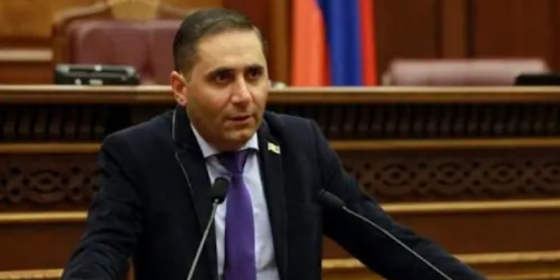 Ադրբեջանական գրքերում Հայաստանը ներկայացնում են որպես ռուսների կողմից օկուպացված տարածք. Արման Աբովյան