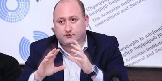 Թրամփը չի ուզում ժամանակից շուտ բացել խաղաքարտերը. Սուրեն Սարգսյան