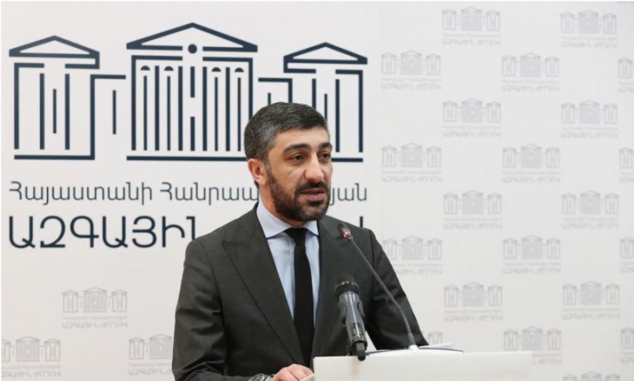 Հրաժարվե՞լ է, թե՞ հրաժարեցրել են․ &laquo;Հրապարակ&raquo;