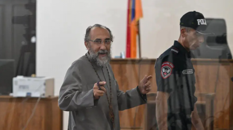 Միքայել Սրբազանի դատապարտվեց երկու տարվա ազատազրկման