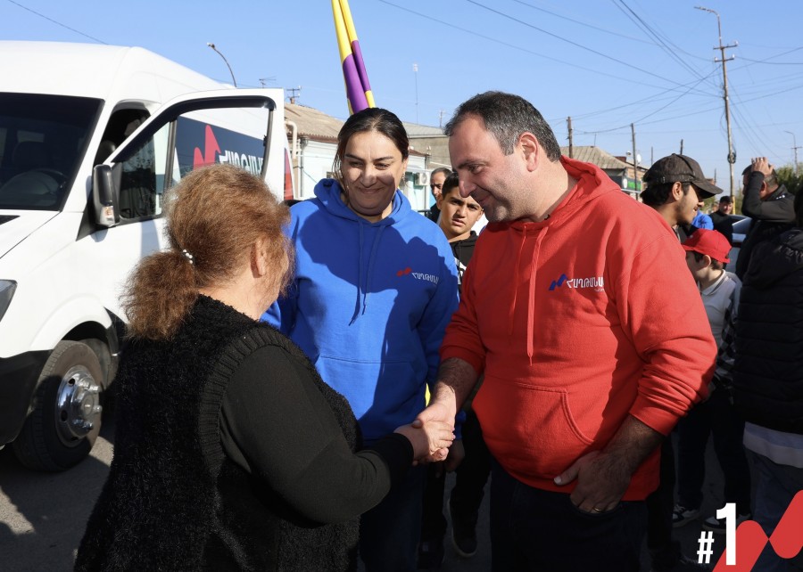 «Մեր Էջմիածնին քո նման մարդ է պետք»․ Էջմիածնեցին՝ Սևակ Խաչատրյանին