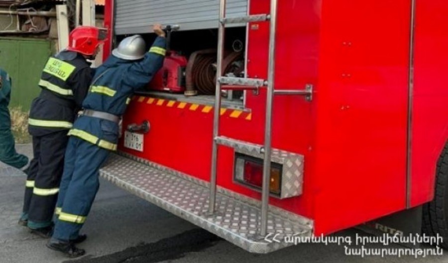 Արագած գյուղում այրվել է տան հյուրասենյակը