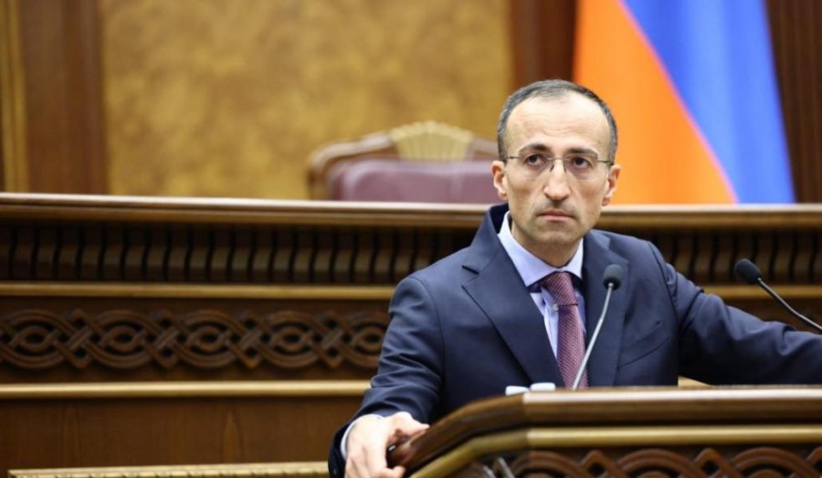 16.8 մլրդ դրամից Արսեն Թորոսյանը ՍԳԼ-ին տվել է 6.8 մլրդ` մնացածը բաշխելով 26 հիվանդանոցներին. «Ժողովուրդ»