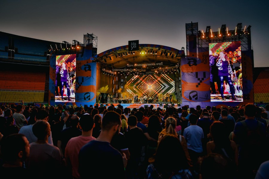 Լեգենդար հիթեր՝ երևանյան բեկում․ կայացավ «LED ZEPPELIN SYMPHONIC» նախագծի համերգը (լուսանկարներ)