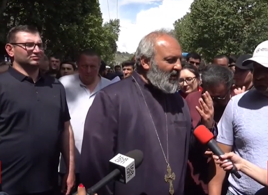 Ինչի՞ս է պետք էդ իշխանությունը, դա դառը պատասխանատվություն է. Բագրատ սրբազան