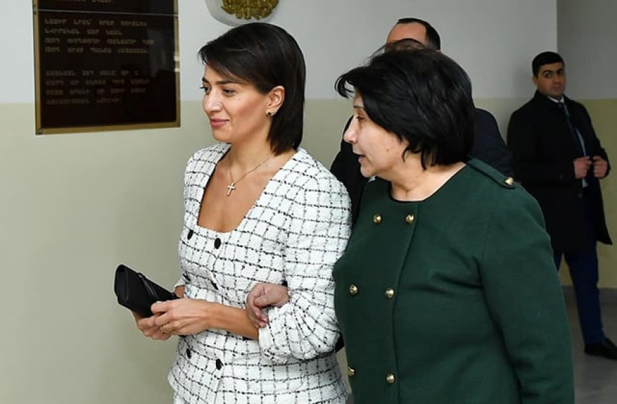 Անգամ Աննա Հակոբյանի հետ մտերմությունն արդեն չի փրկում․ &laquo;Հրապարակ&raquo;