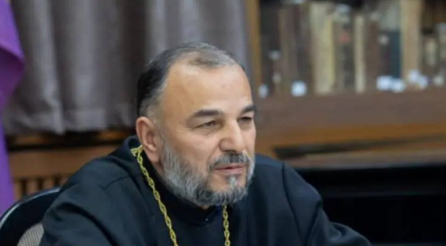 Արցախցիները սպասում են կաթողիկոսի քայլին. &laquo;Հրապարակ&raquo;