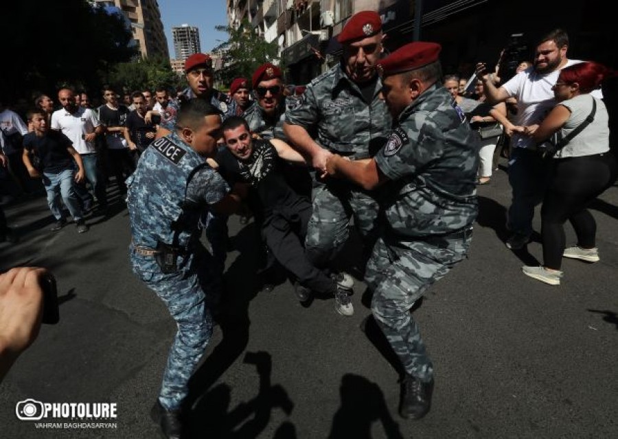 Վաղ թե ուշ ոստիկաններին պատասխանատվության կանչելը անխուսափելի է․ Էրիկ Ալեքսանյան