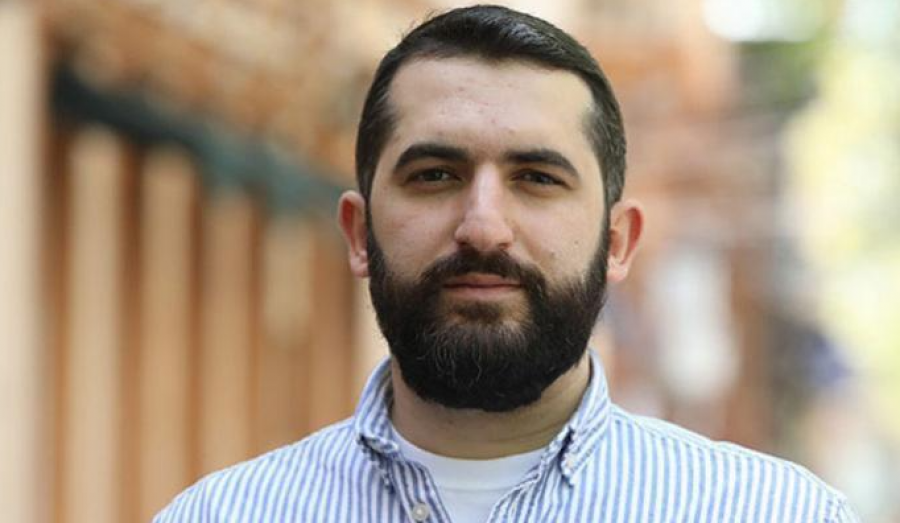 Ամեն ինչ եռում է. Վարուժան Գեղամյան