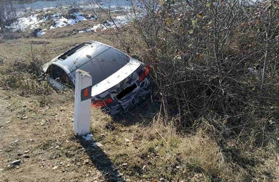 Իջևան-Ենոքավան ավտոճանապարհին ավտոմեքենան սահել է դեպի ձորը
