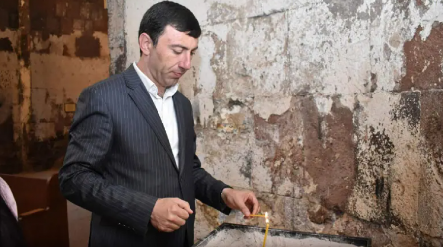 Թափառաշրջիկ հավատացյալների հոտում իր մշտական տեղն ունի Թալինի համայնքապետը․ &laquo;Հրապարակ&raquo;