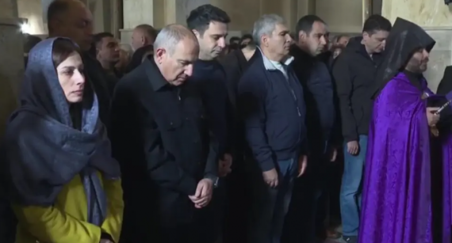 Եկեղեցու դեմ արշավը հունից հանում է նախարարներին ու մարզպետներին․ &laquo;Իրավունք&raquo;