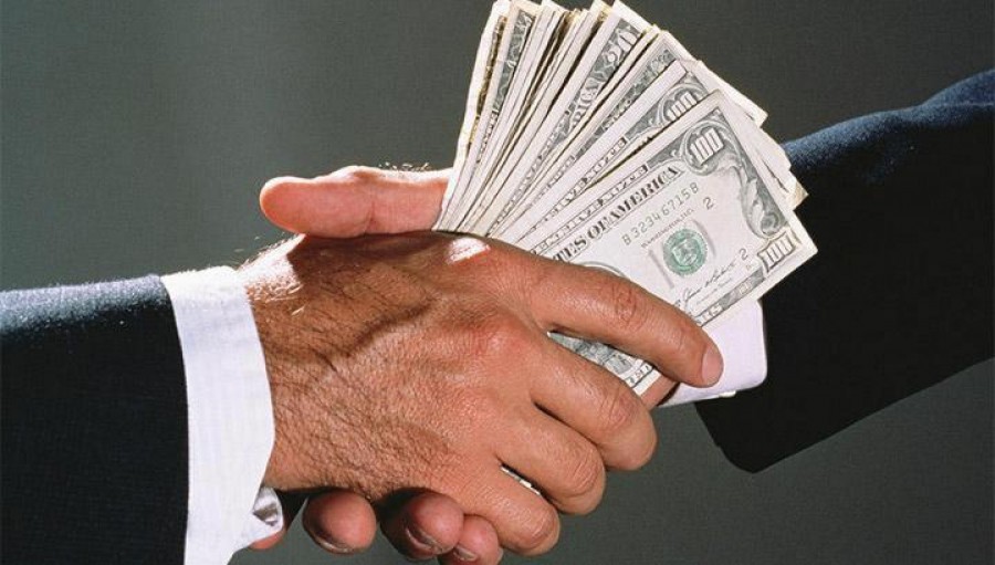 Կաշառքի հերթական դեպքը. ձերբակալվել են պաշտոնյաներ