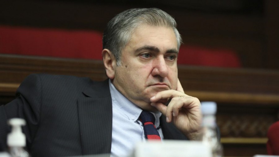 Բա այդ լավության տակից դուրս գալու համար մի Արարատն ուրանալն ի՞նչ է Փաշինյանի համար. Արթուր Խաչատրյան