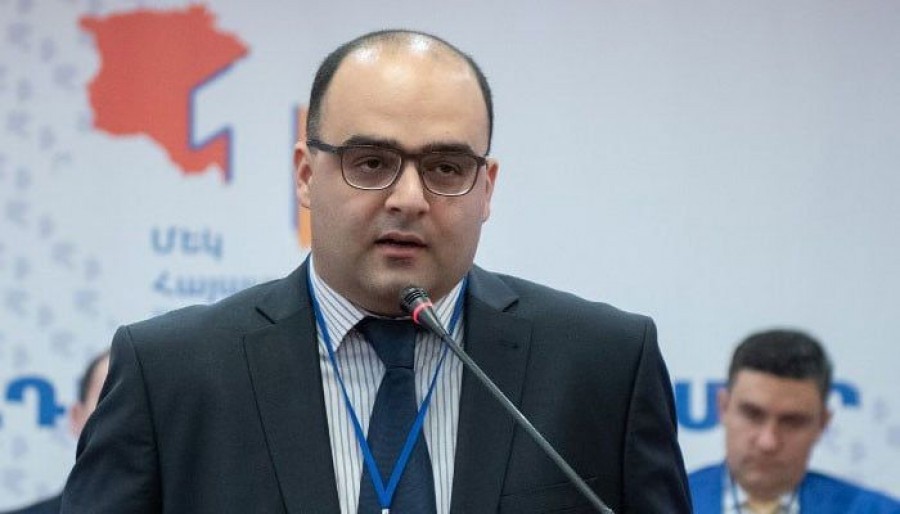 &laquo;Հայաստանի ֆոնդային բորսային 65%-ի վաճառքը Լեհաստանին առաջացնում է բազմաթիվ հարցեր&raquo;. Վահե Դավթյան