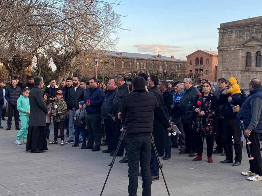 Արմավիրի մարզի ոչ իշխանական մի քանի ավագանու խմբակցություններ Բաքվի և Սումգայիթի ջարդերի օրվա առթիվ իրականացրել են հիշատակի արարողություններ